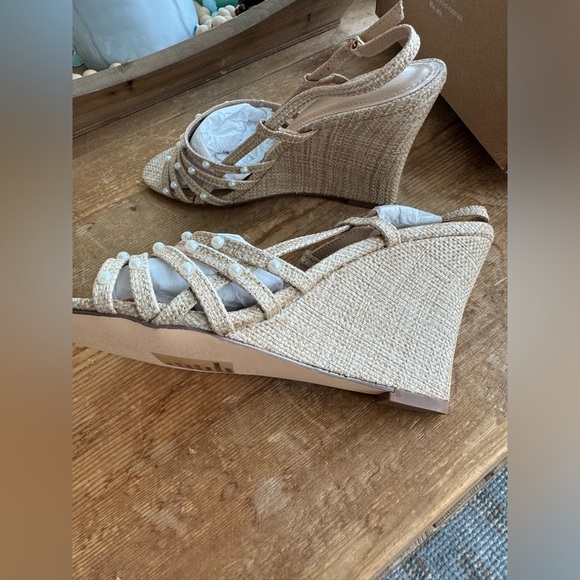 JustFab Solana Wedge Sandal - Picture 5 of 13